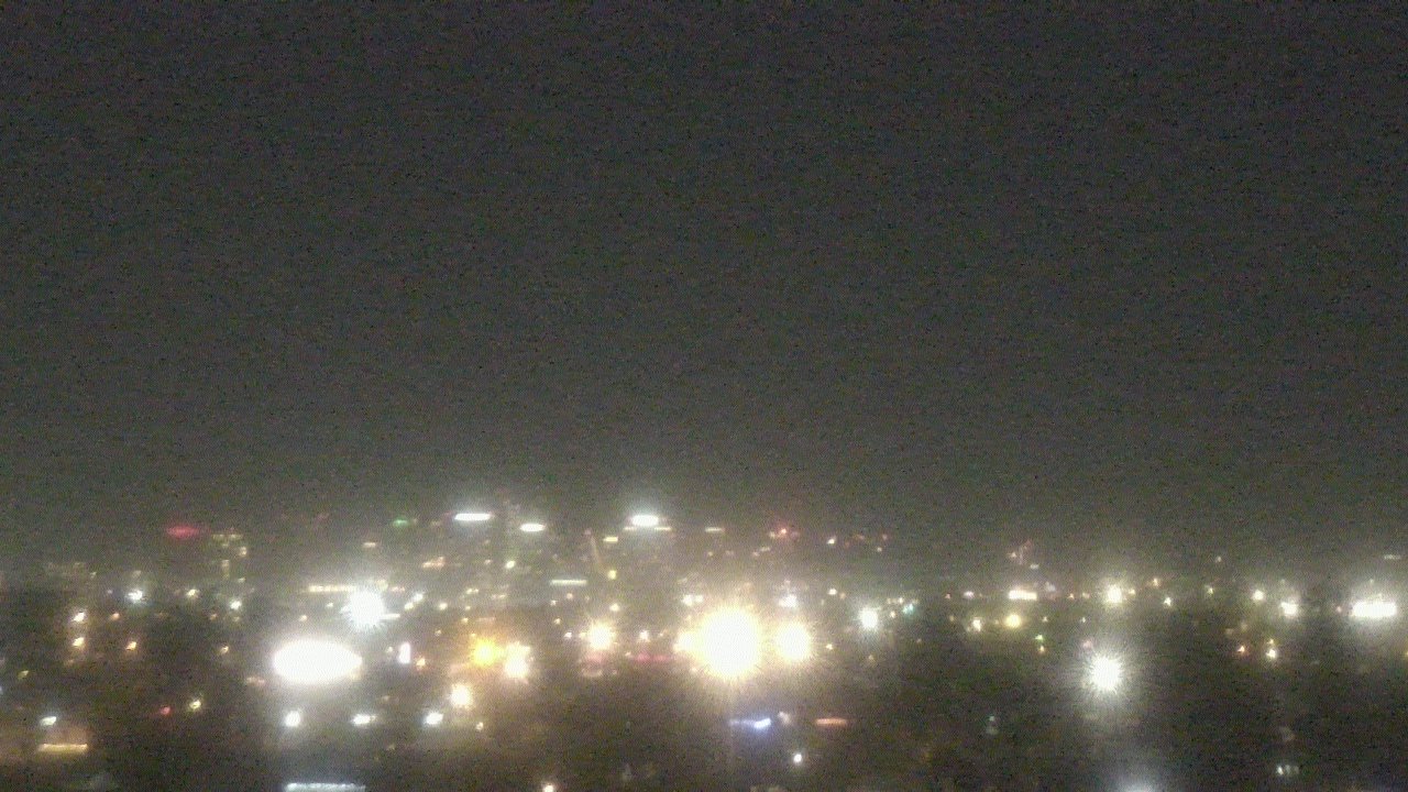 Thumbnail for current weather camera view from South Mountain High School in Phoenix, Arizona