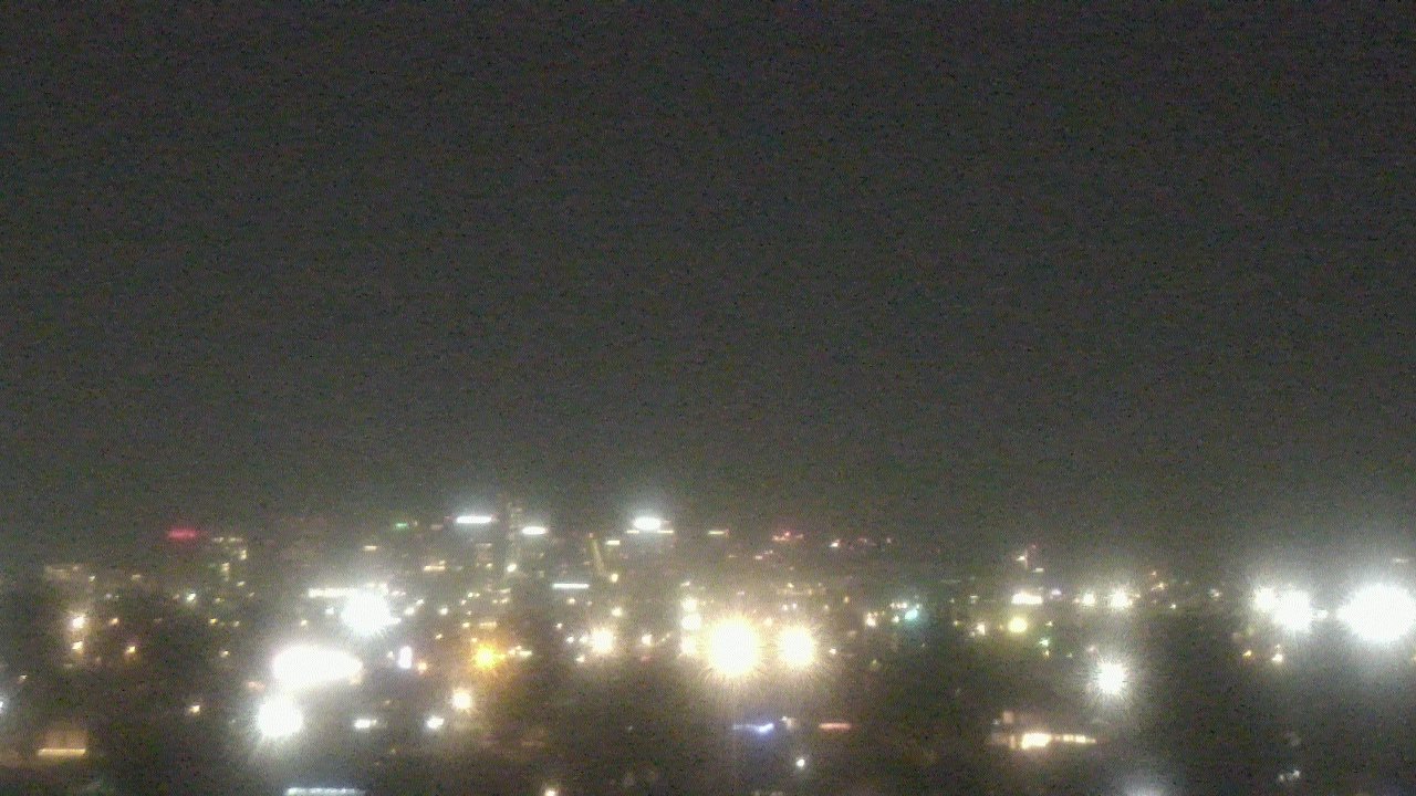 Thumbnail for current weather camera view from South Mountain High School in Phoenix, Arizona