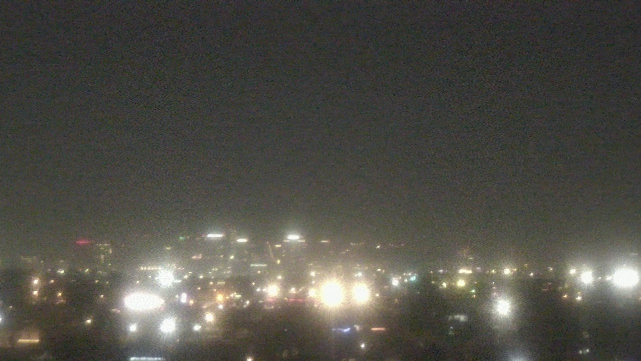 Thumbnail for current weather camera view from South Mountain High School in Phoenix, Arizona