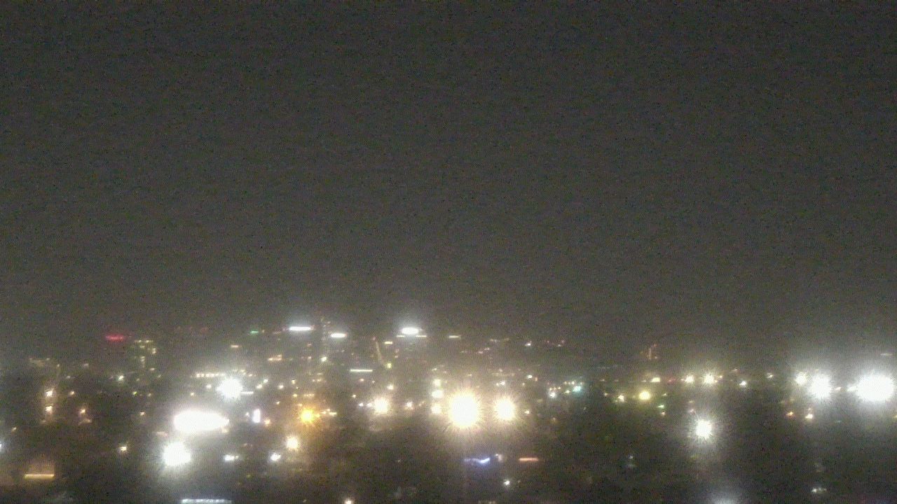 Thumbnail for current weather camera view from South Mountain High School in Phoenix, Arizona