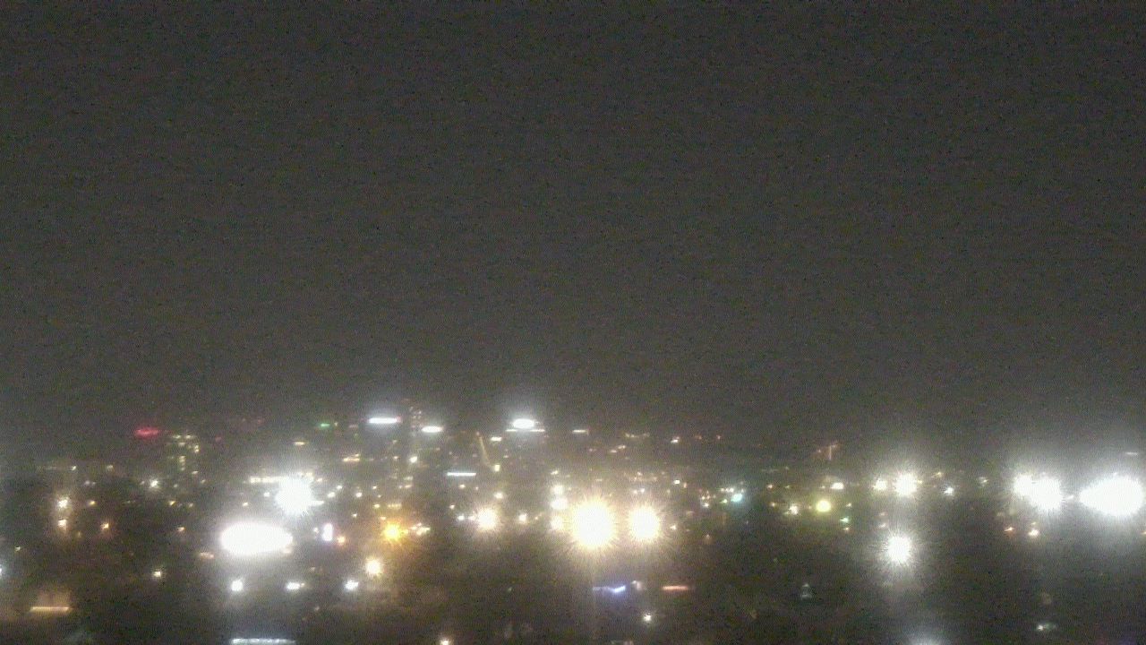 Thumbnail for current weather camera view from South Mountain High School in Phoenix, Arizona
