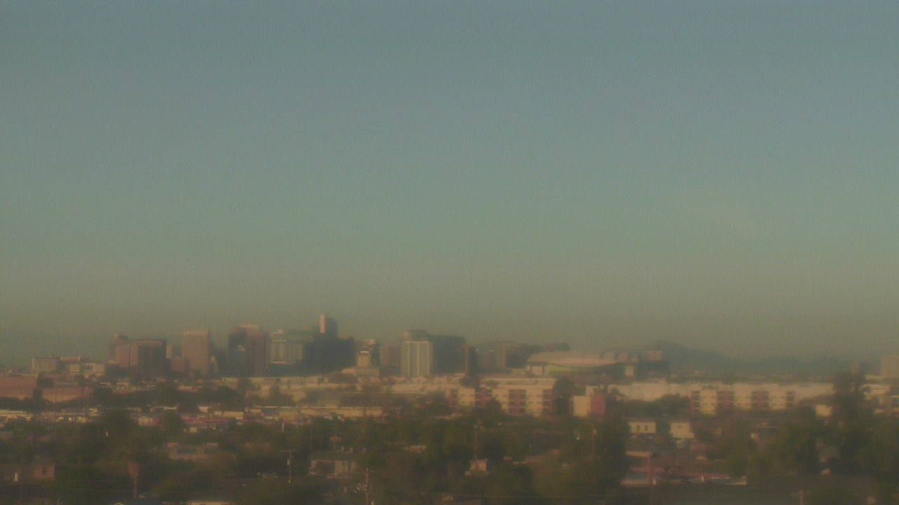 Thumbnail for current weather camera view from South Mountain High School in Phoenix, Arizona