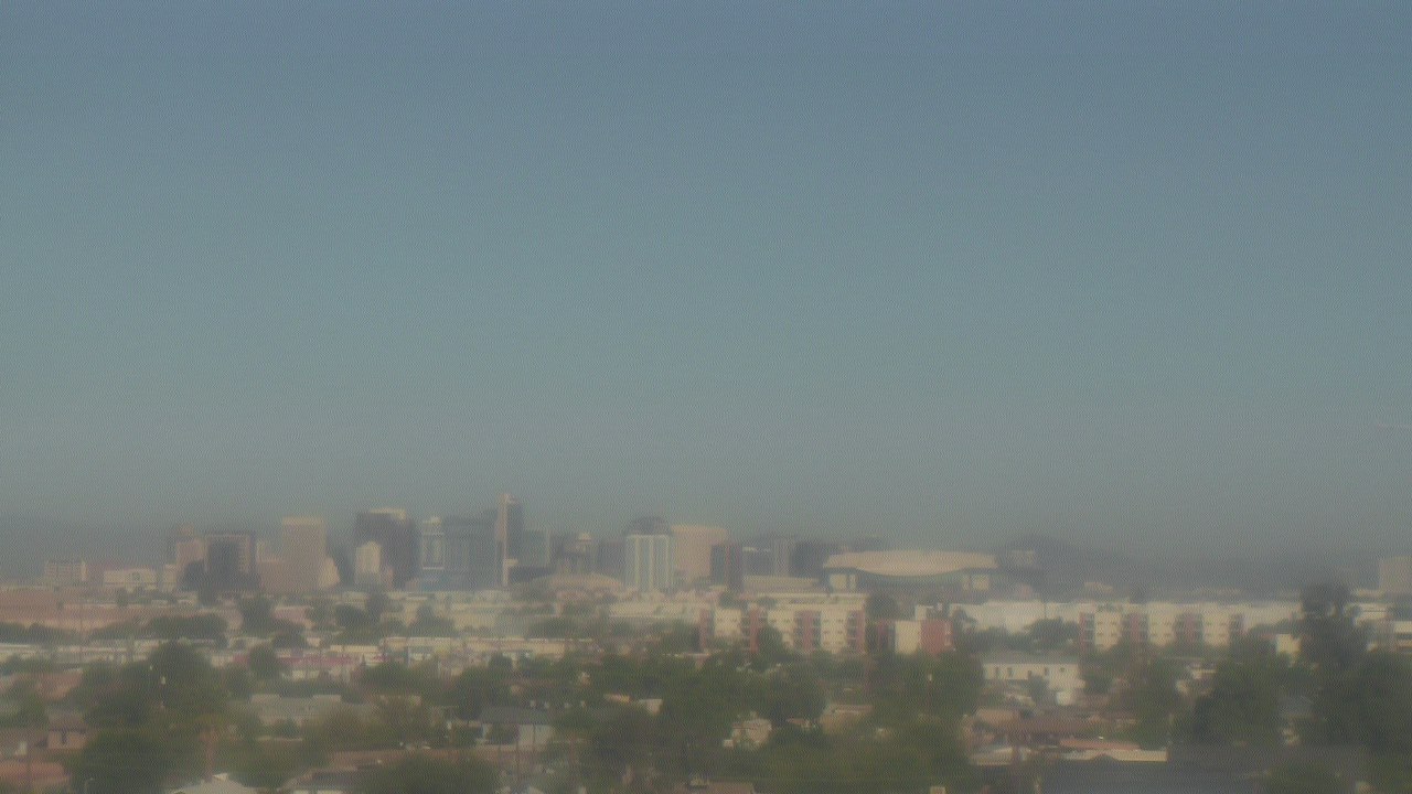 Thumbnail for current weather camera view from South Mountain High School in Phoenix, Arizona