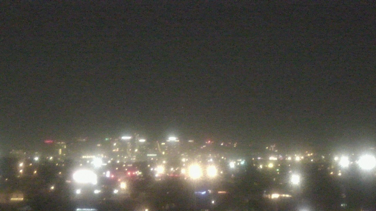 Thumbnail for current weather camera view from South Mountain High School in Phoenix, Arizona
