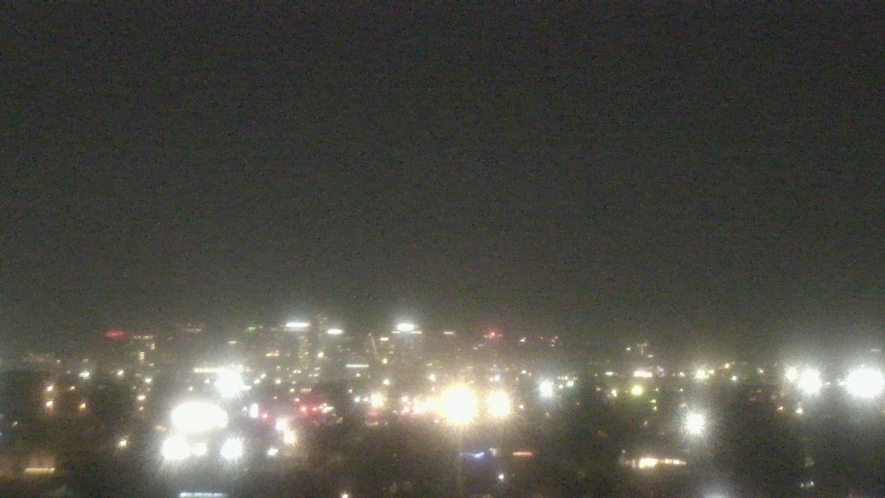 Thumbnail for current weather camera view from South Mountain High School in Phoenix, Arizona