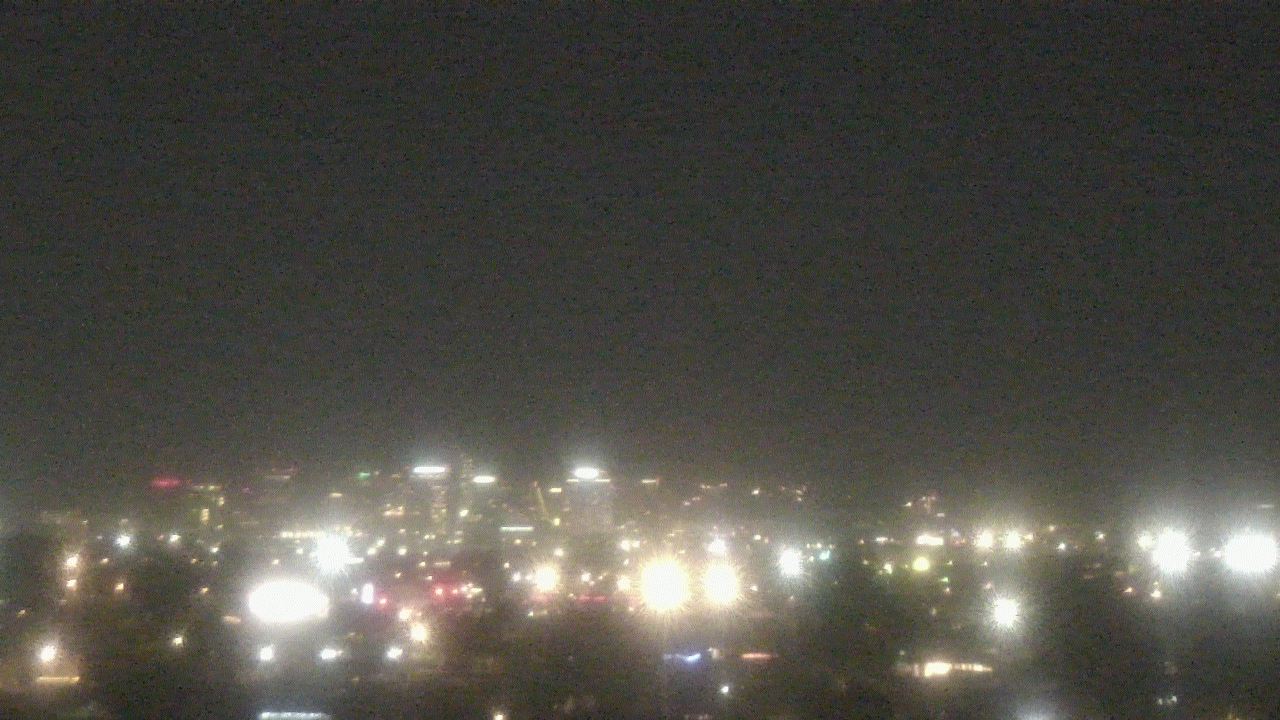 Thumbnail for current weather camera view from South Mountain High School in Phoenix, Arizona