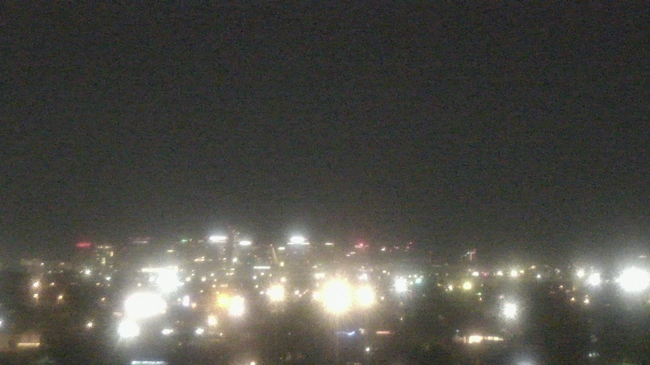 Thumbnail for current weather camera view from South Mountain High School in Phoenix, Arizona
