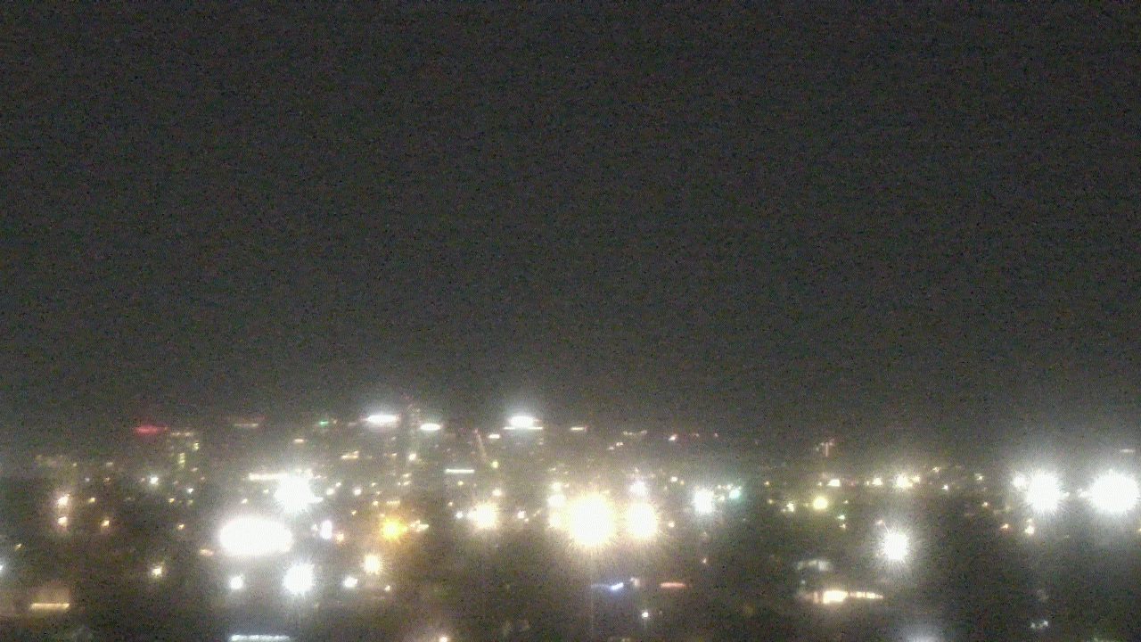 Thumbnail for current weather camera view from South Mountain High School in Phoenix, Arizona