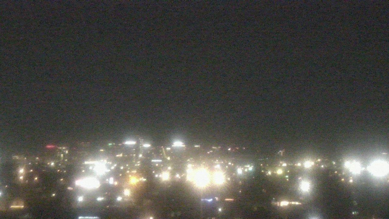 Thumbnail for current weather camera view from South Mountain High School in Phoenix, Arizona