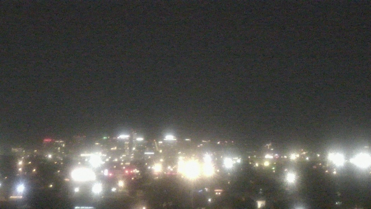 Thumbnail for current weather camera view from South Mountain High School in Phoenix, Arizona