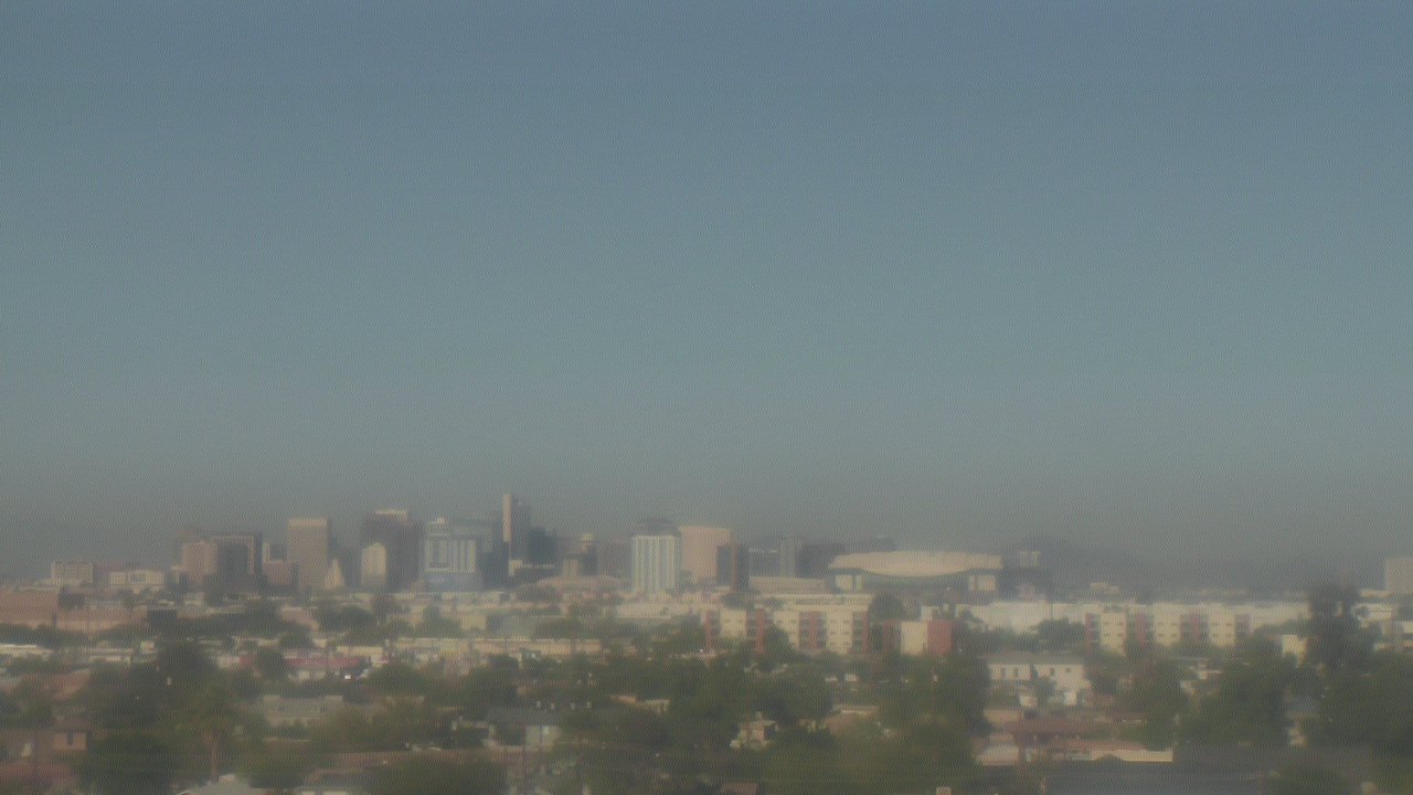 Thumbnail for current weather camera view from South Mountain High School in Phoenix, Arizona