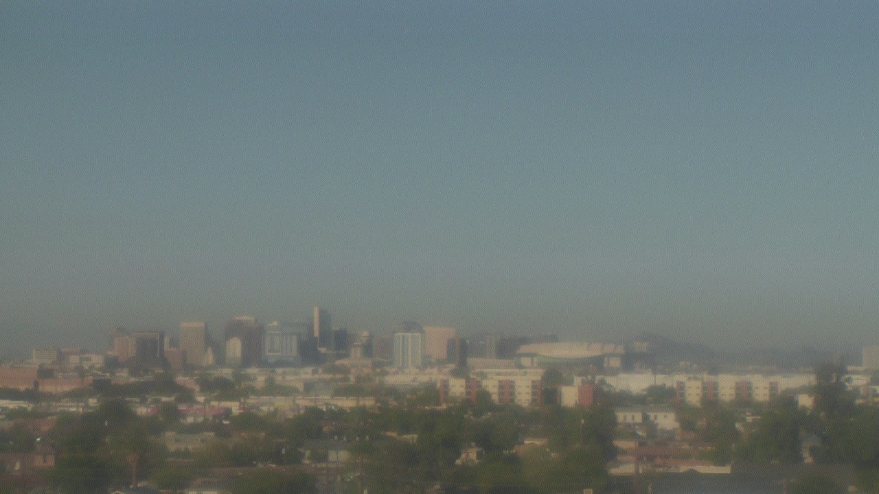 Thumbnail for current weather camera view from South Mountain High School in Phoenix, Arizona