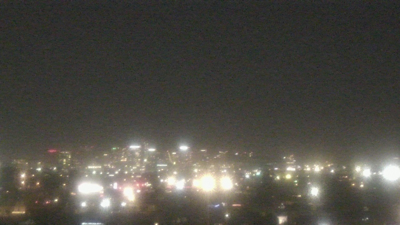 Thumbnail for current weather camera view from South Mountain High School in Phoenix, Arizona