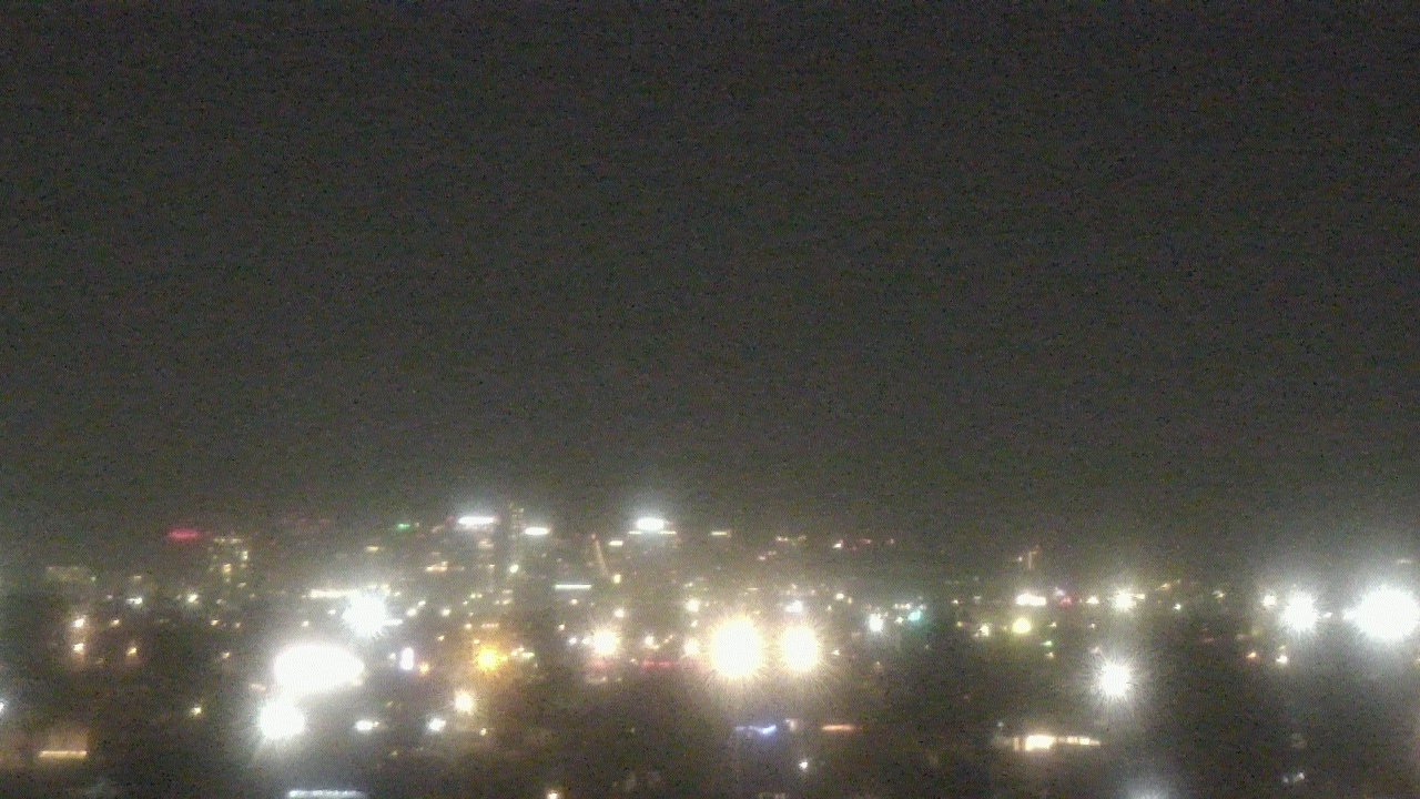 Thumbnail for current weather camera view from South Mountain High School in Phoenix, Arizona