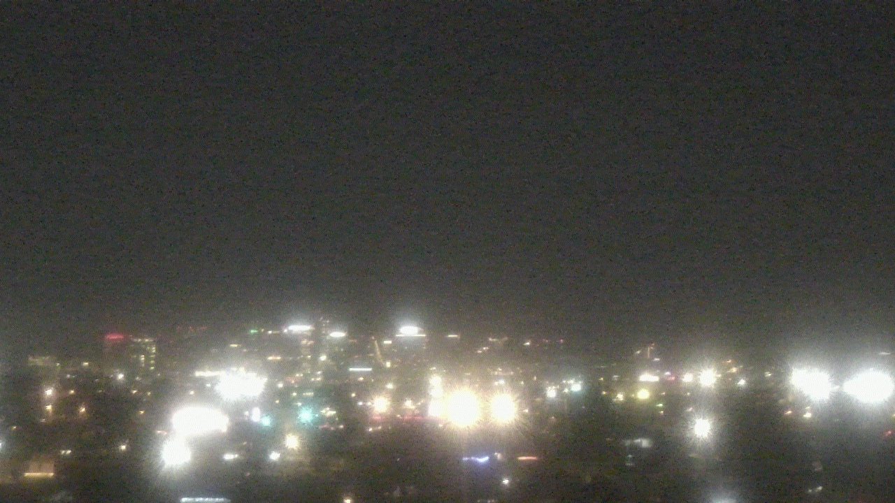 Thumbnail for current weather camera view from South Mountain High School in Phoenix, Arizona