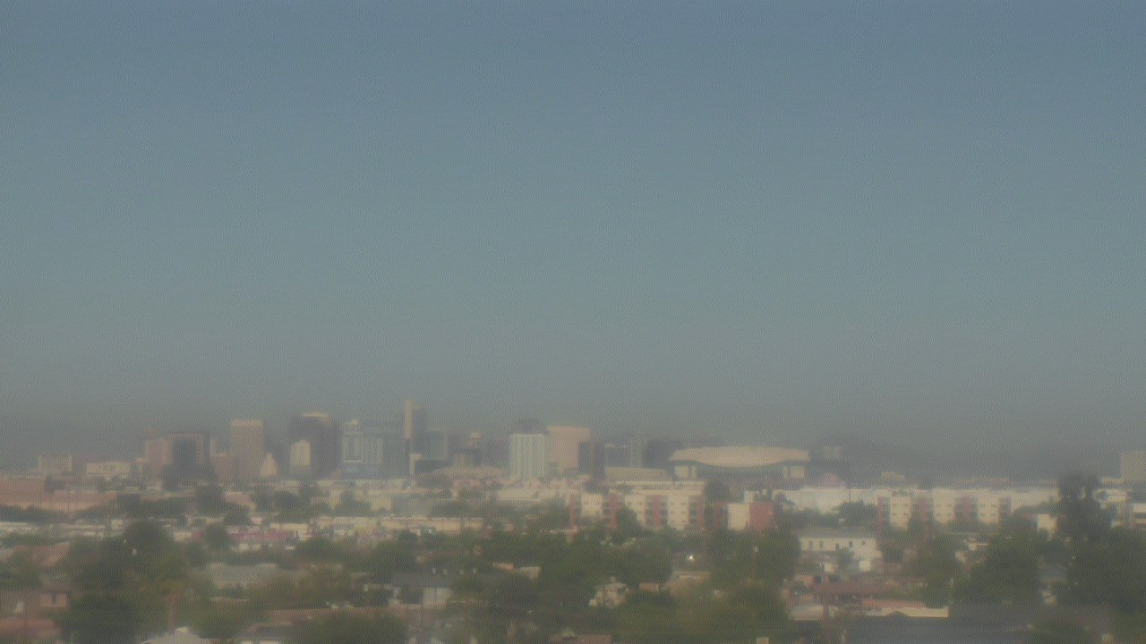 Thumbnail for current weather camera view from South Mountain High School in Phoenix, Arizona