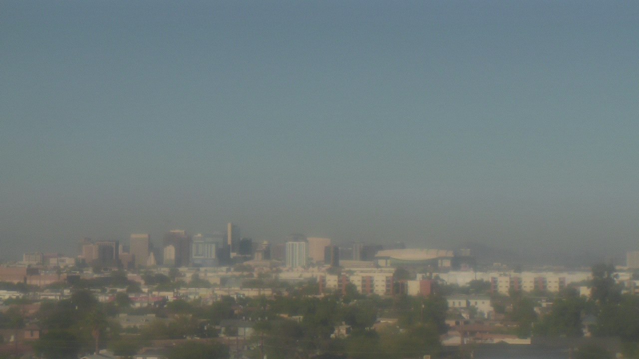 Thumbnail for current weather camera view from South Mountain High School in Phoenix, Arizona