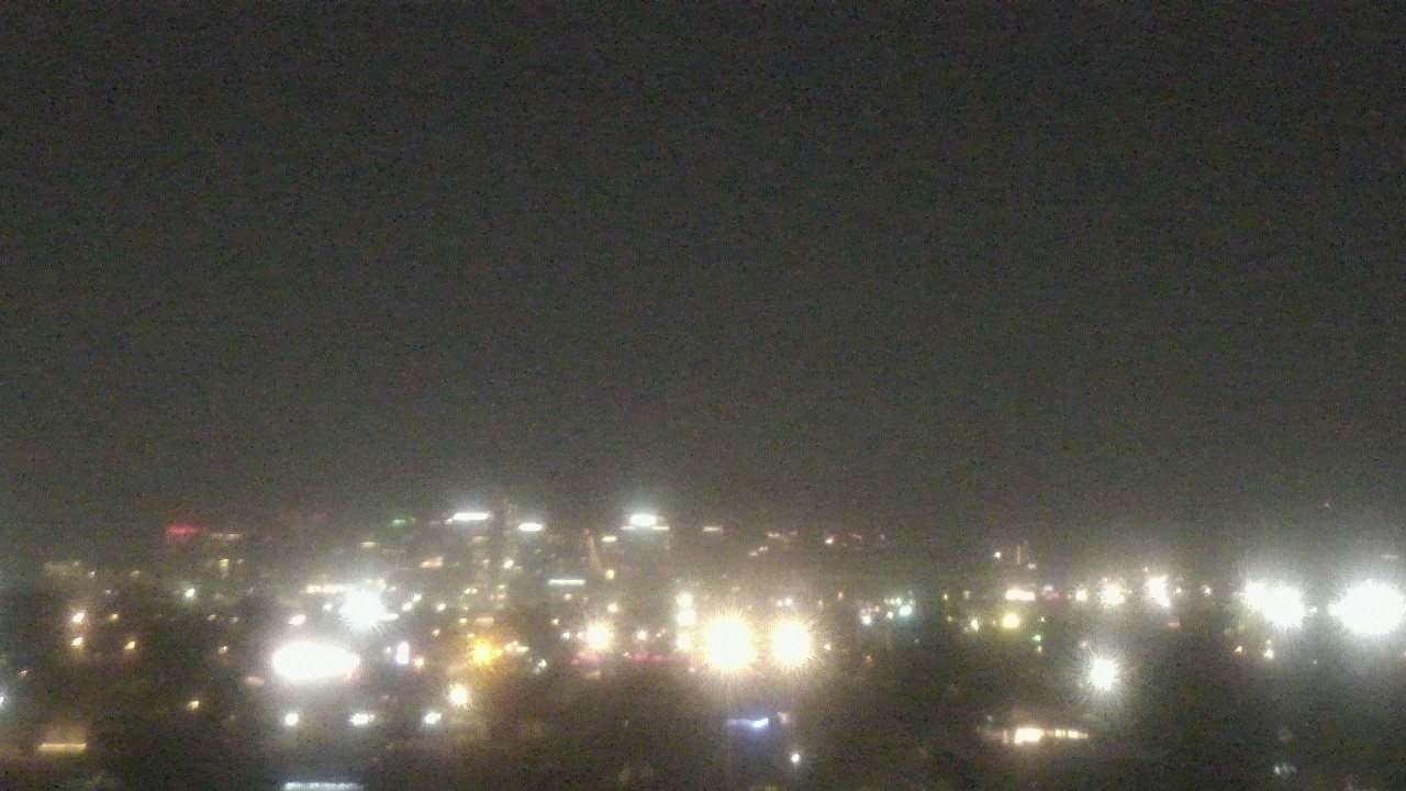 Thumbnail for current weather camera view from South Mountain High School in Phoenix, Arizona