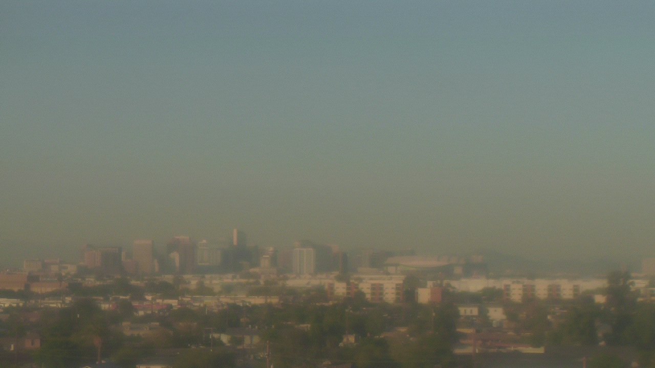 Thumbnail for current weather camera view from South Mountain High School in Phoenix, Arizona