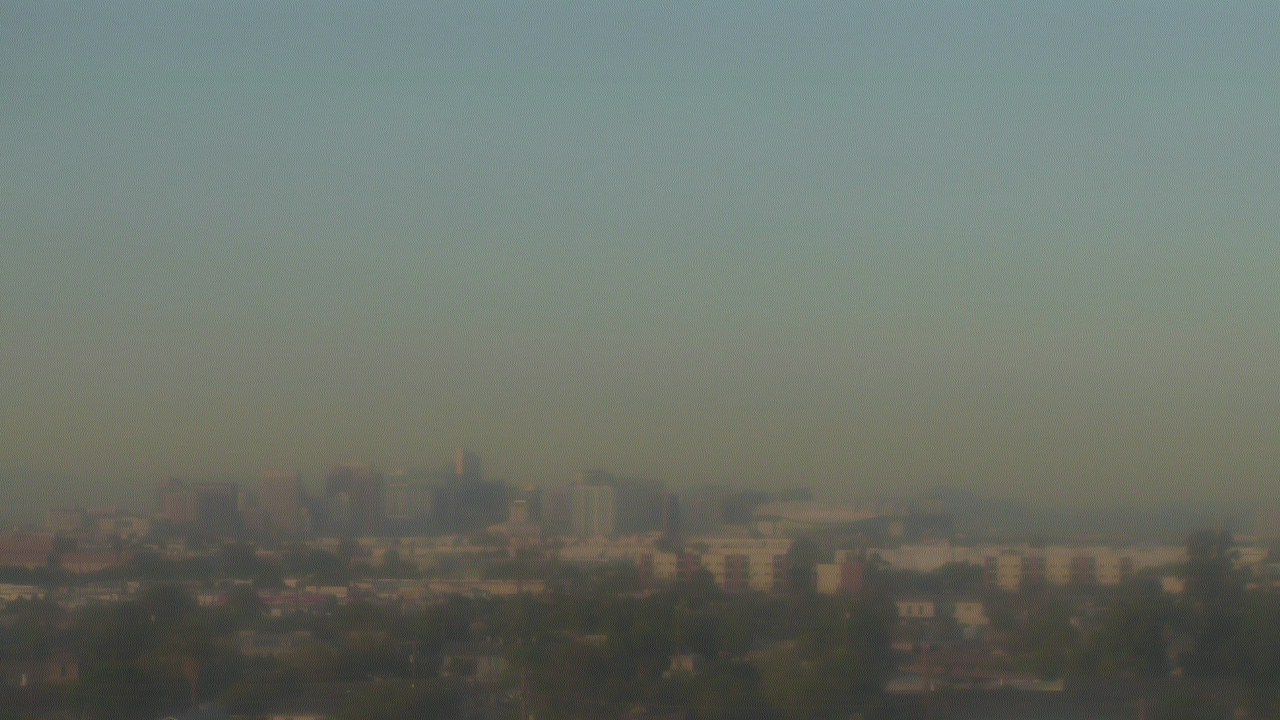 Thumbnail for current weather camera view from South Mountain High School in Phoenix, Arizona