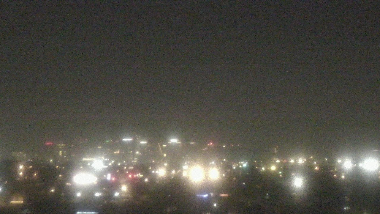 Thumbnail for current weather camera view from South Mountain High School in Phoenix, Arizona