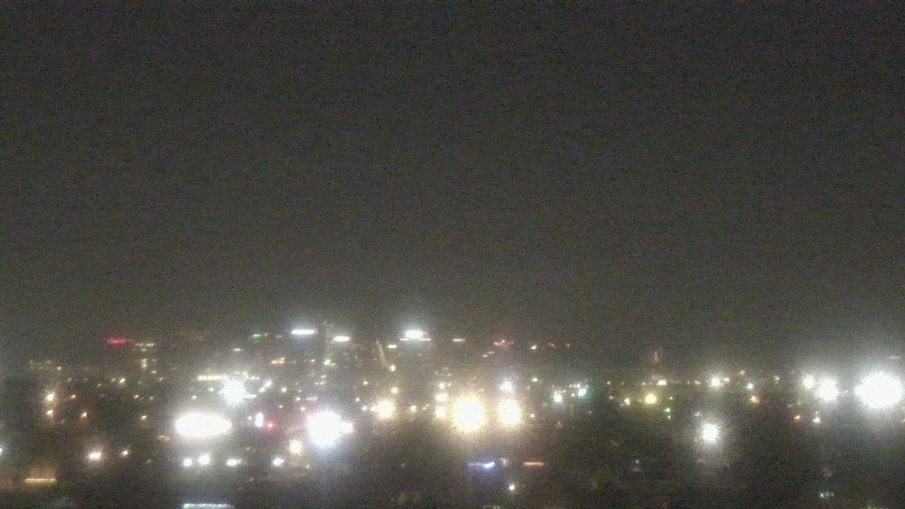 Thumbnail for current weather camera view from South Mountain High School in Phoenix, Arizona