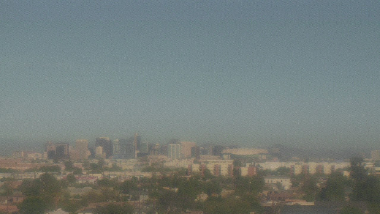 Thumbnail for current weather camera view from South Mountain High School in Phoenix, Arizona