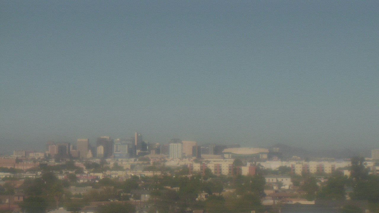 Thumbnail for current weather camera view from South Mountain High School in Phoenix, Arizona