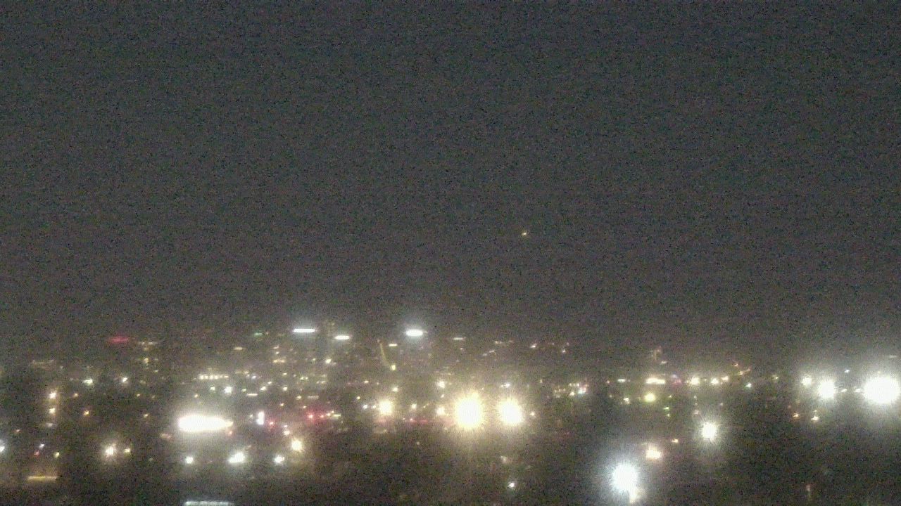 Thumbnail for current weather camera view from South Mountain High School in Phoenix, Arizona