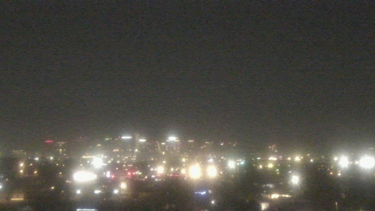 Thumbnail for current weather camera view from South Mountain High School in Phoenix, Arizona