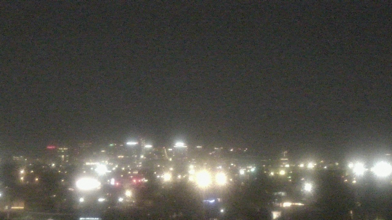 Thumbnail for current weather camera view from South Mountain High School in Phoenix, Arizona