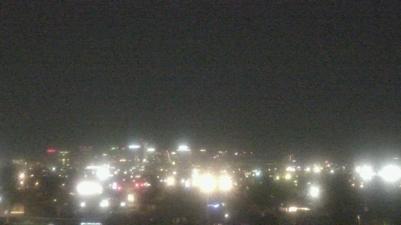Thumbnail for current weather camera view from South Mountain High School in Phoenix, Arizona