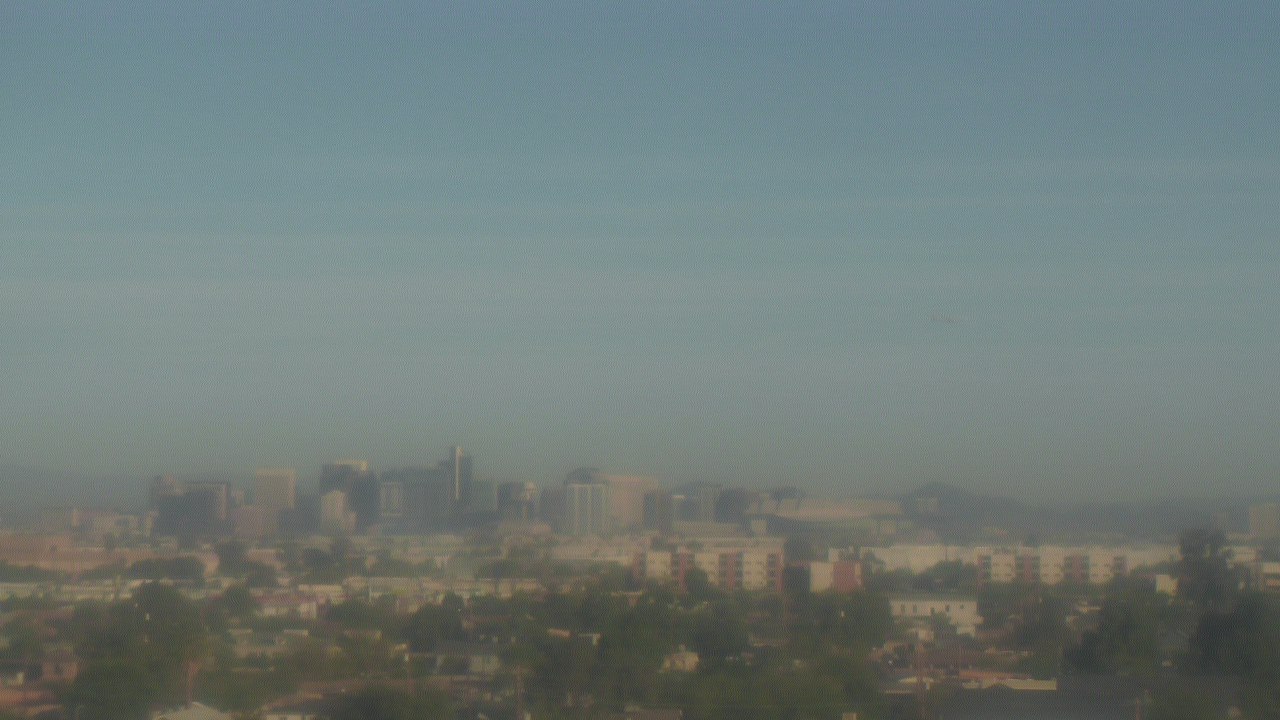 Thumbnail for current weather camera view from South Mountain High School in Phoenix, Arizona