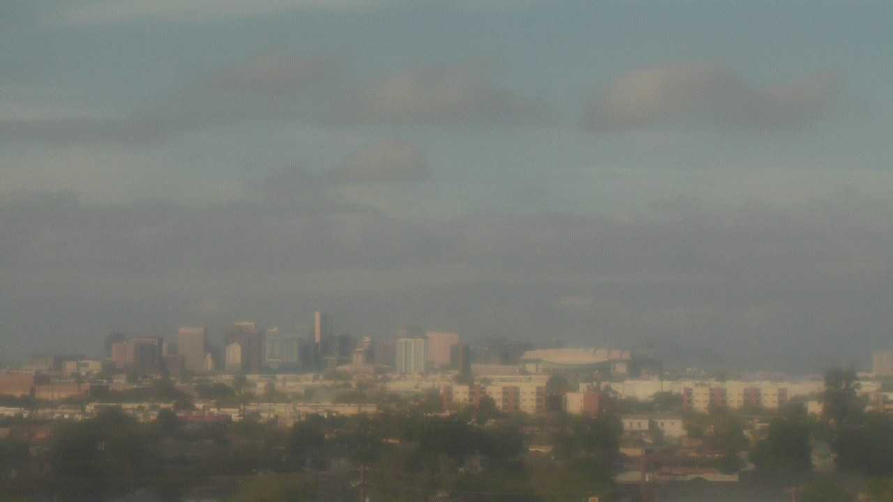 Thumbnail for current weather camera view from South Mountain High School in Phoenix, Arizona