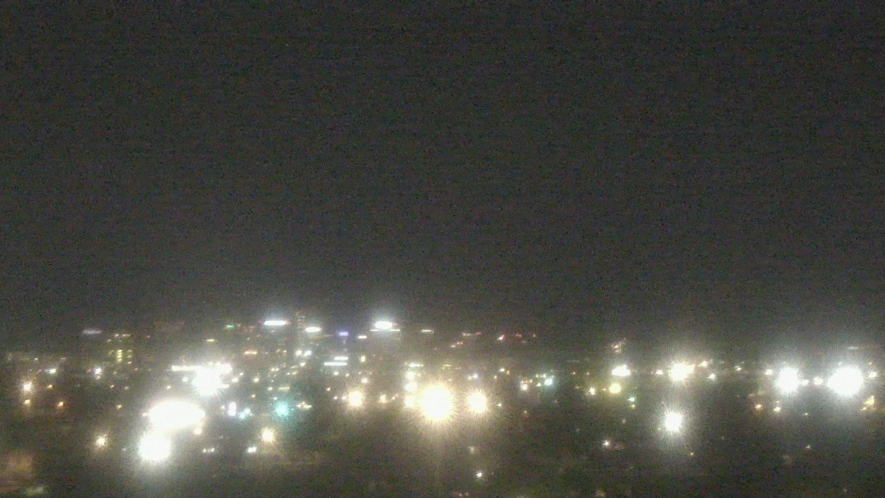 Thumbnail for current weather camera view from South Mountain High School in Phoenix, Arizona