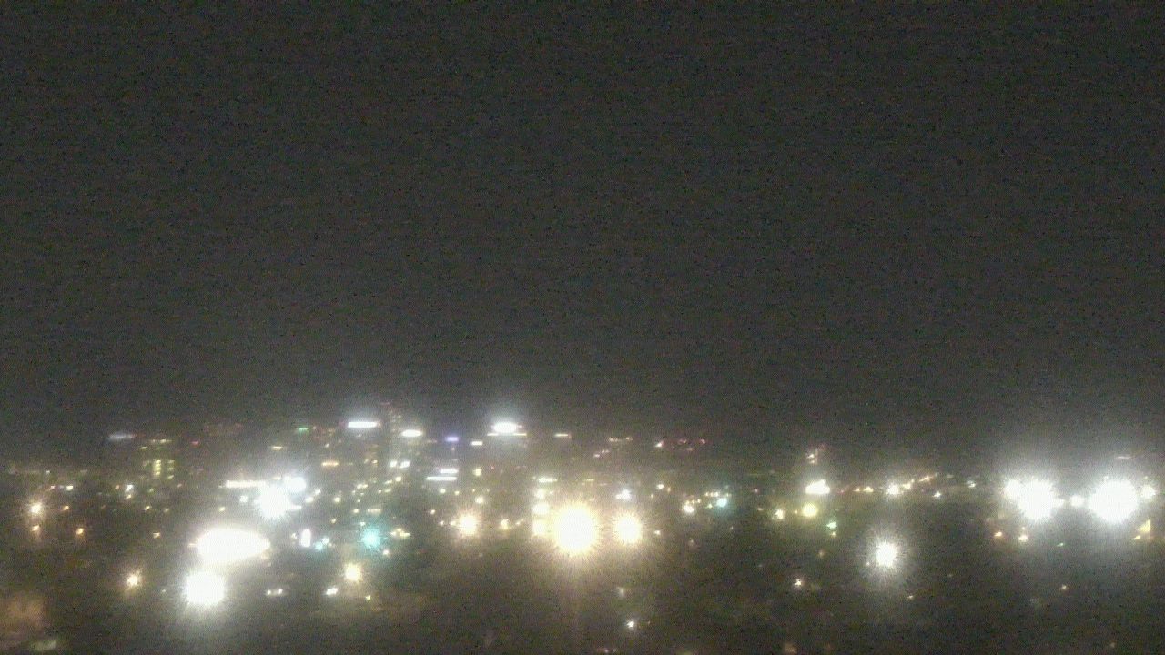 Thumbnail for current weather camera view from South Mountain High School in Phoenix, Arizona