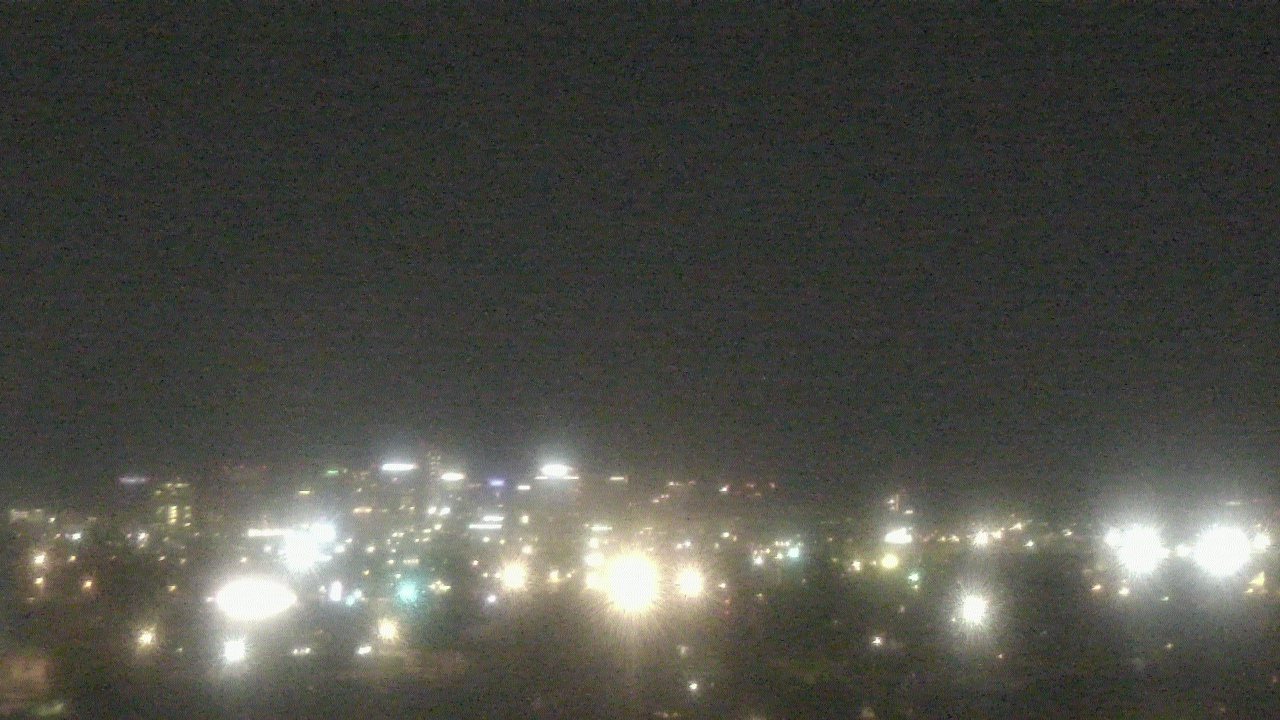 Thumbnail for current weather camera view from South Mountain High School in Phoenix, Arizona