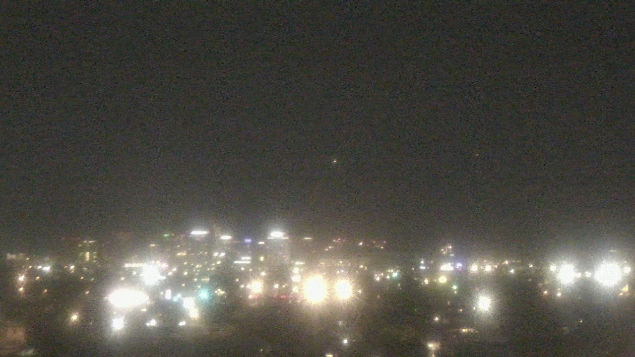 Thumbnail for current weather camera view from South Mountain High School in Phoenix, Arizona