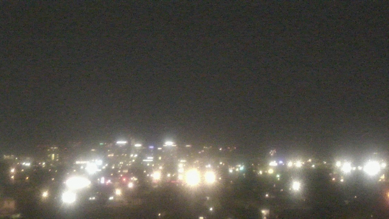 Thumbnail for current weather camera view from South Mountain High School in Phoenix, Arizona