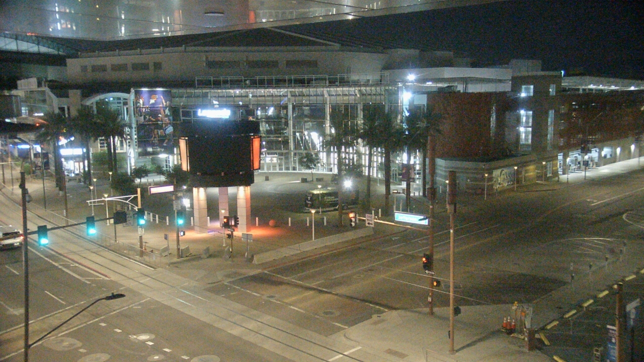 Thumbnail for current weather camera view from Palomar Hotel in Phoenix, Arizona