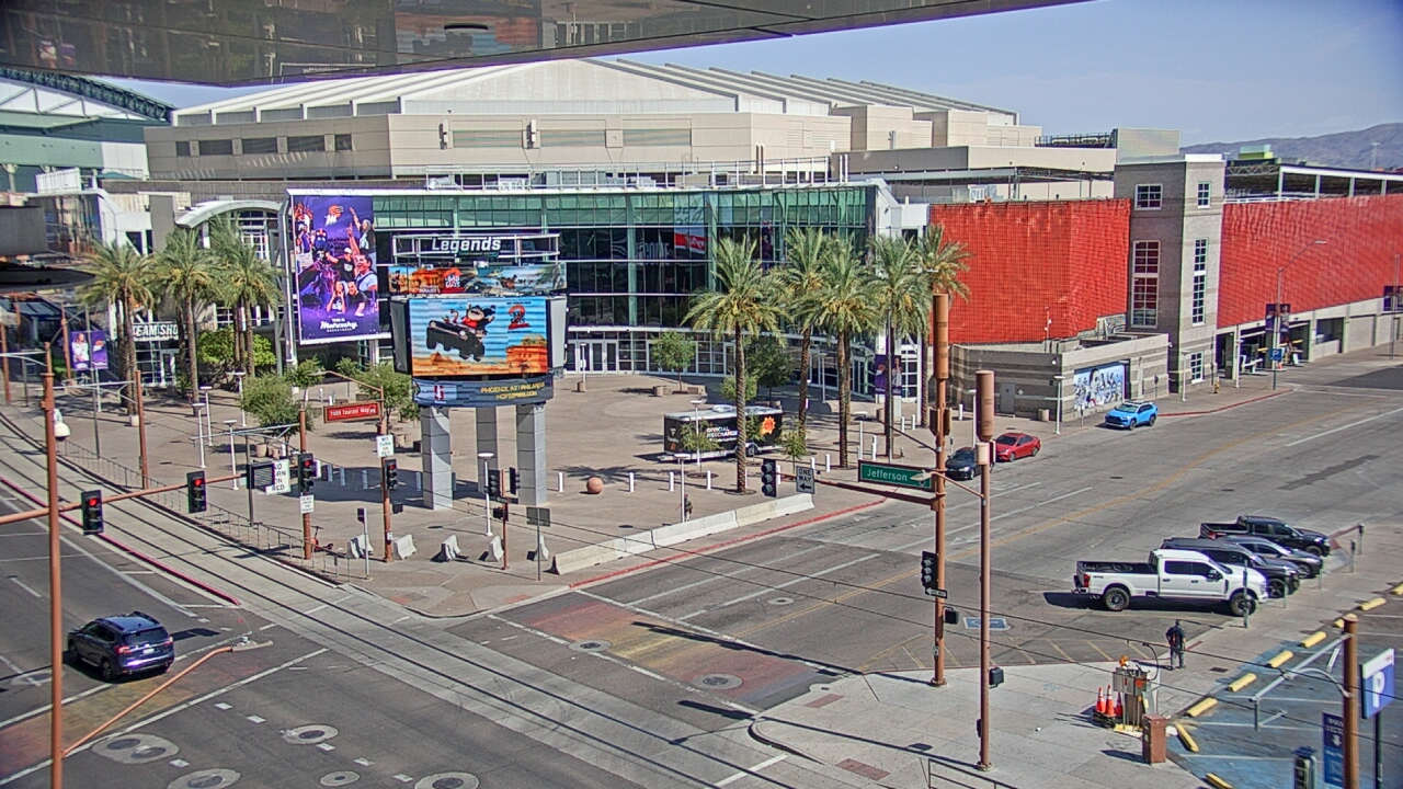 Thumbnail for current weather camera view from Palomar Hotel in Phoenix, Arizona