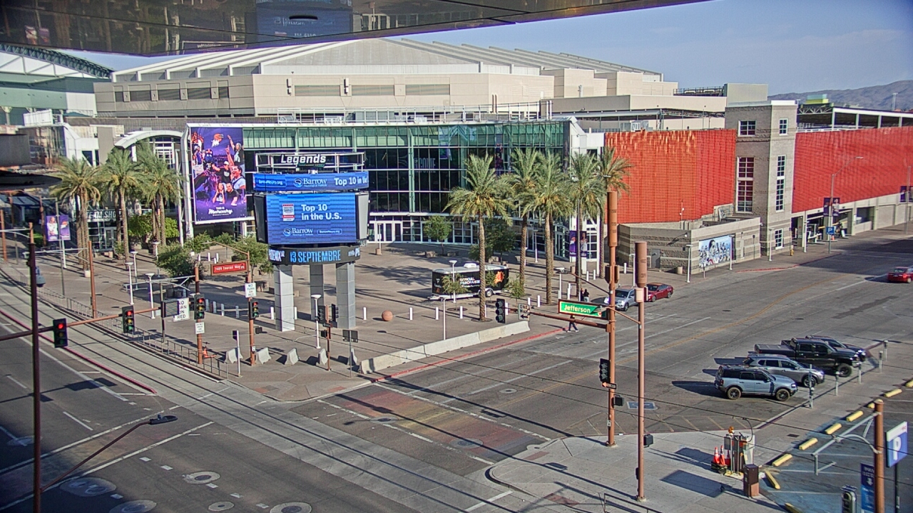 Thumbnail for current weather camera view from Palomar Hotel in Phoenix, Arizona
