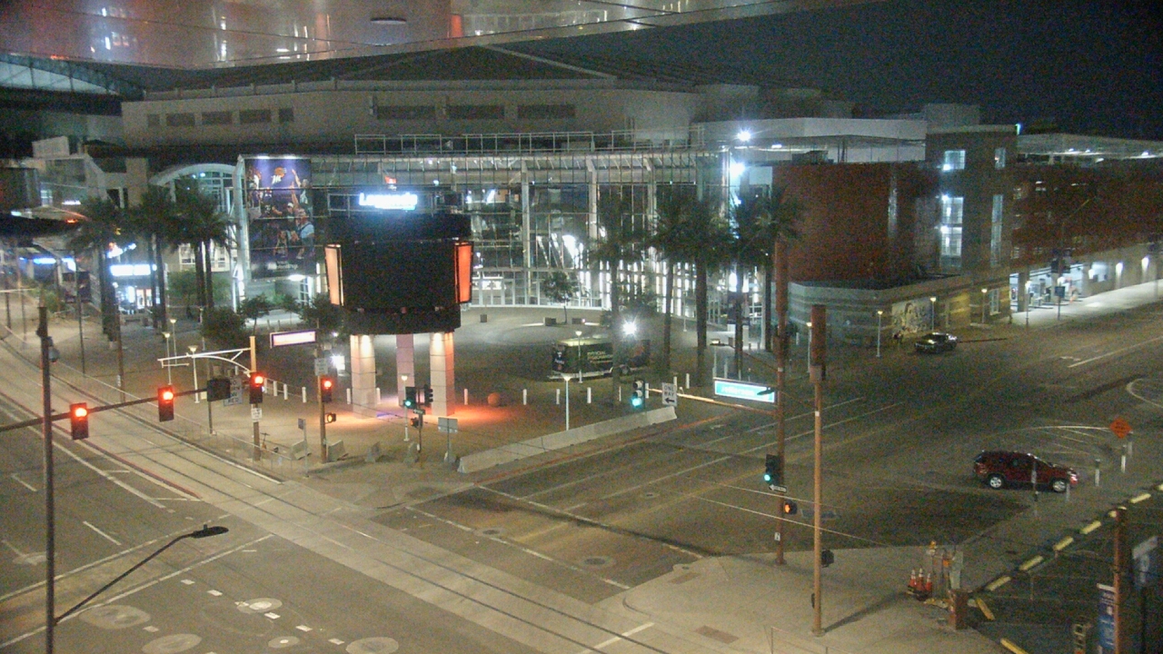Thumbnail for current weather camera view from Palomar Hotel in Phoenix, Arizona
