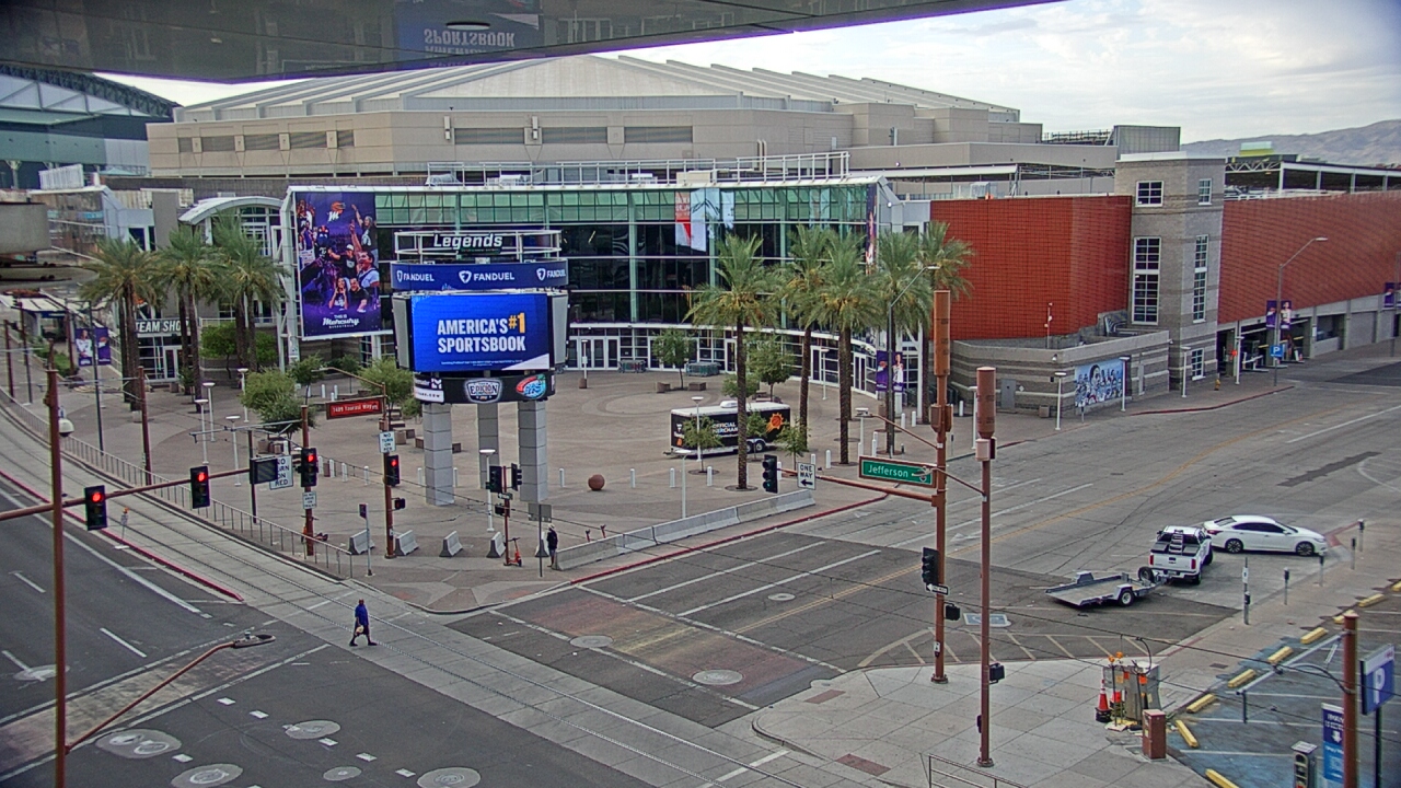 Thumbnail for current weather camera view from Palomar Hotel in Phoenix, Arizona
