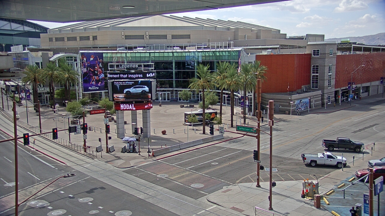Thumbnail for current weather camera view from Palomar Hotel in Phoenix, Arizona