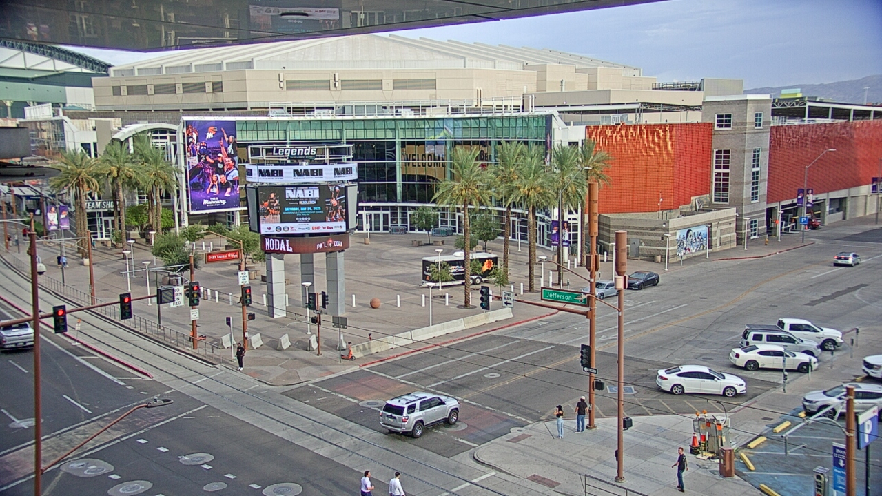 Thumbnail for current weather camera view from Palomar Hotel in Phoenix, Arizona