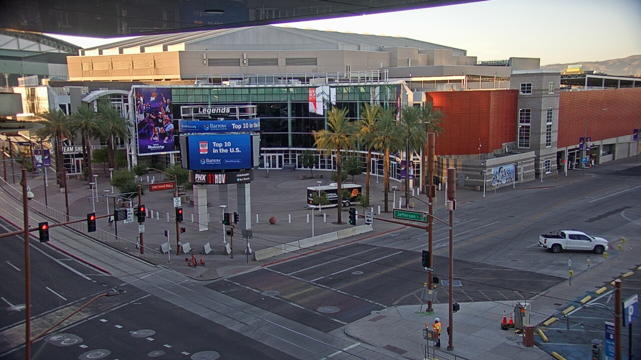 Thumbnail for current weather camera view from Palomar Hotel in Phoenix, Arizona