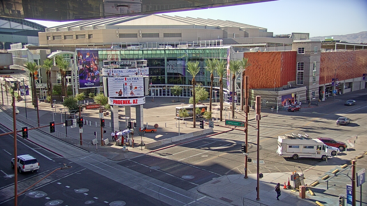 Palomar Hotel Live Weather Cam - 073020250810 L