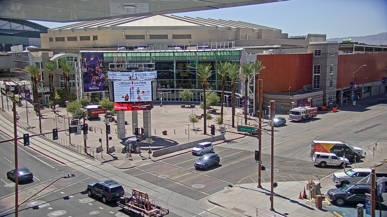 Thumbnail for current weather camera view from Palomar Hotel in Phoenix, Arizona