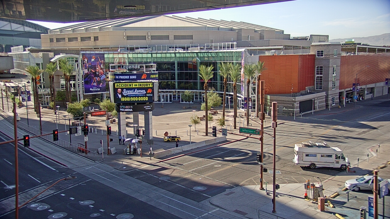 Thumbnail for current weather camera view from Palomar Hotel in Phoenix, Arizona